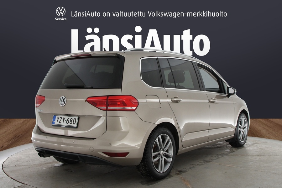 Volkswagen Touran vaihtoauto