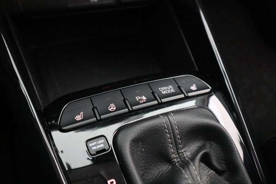 Kia Stonic vaihtoauto