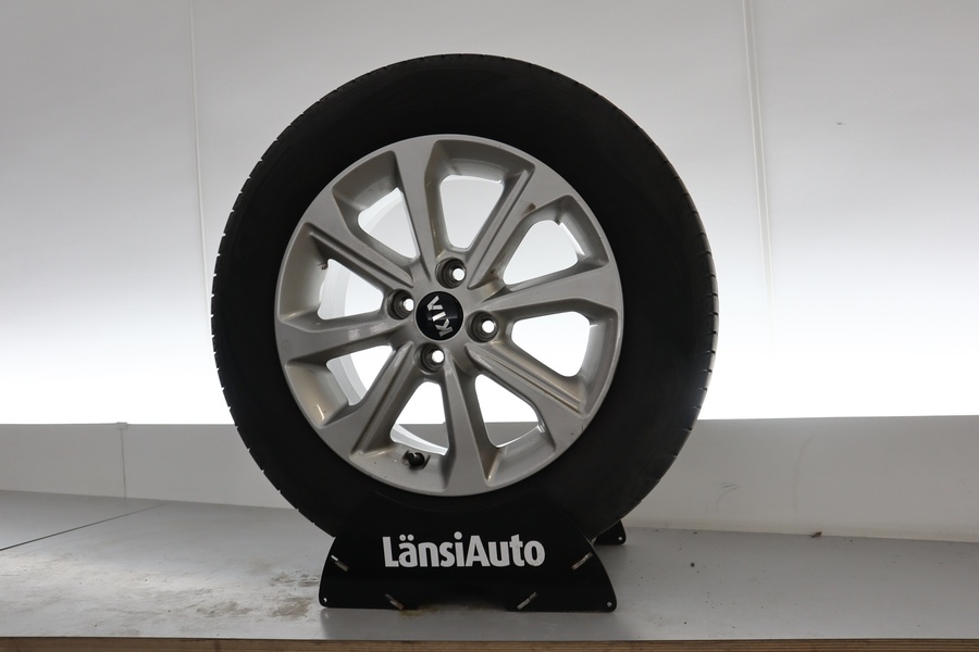 Kia Stonic vaihtoauto