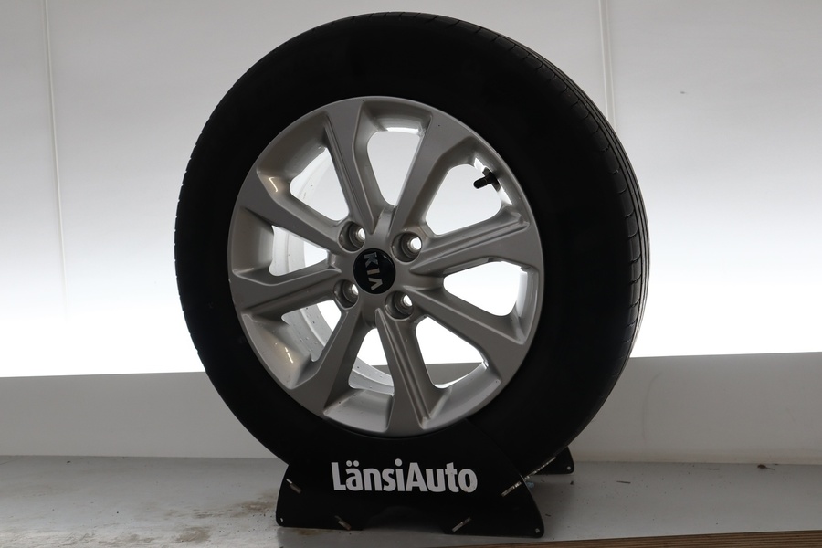 Kia Stonic vaihtoauto