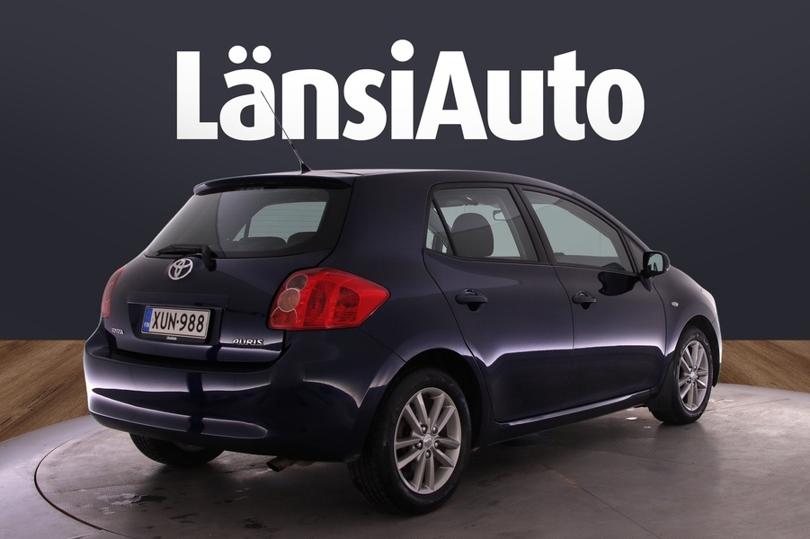 Toyota Auris vaihtoauto