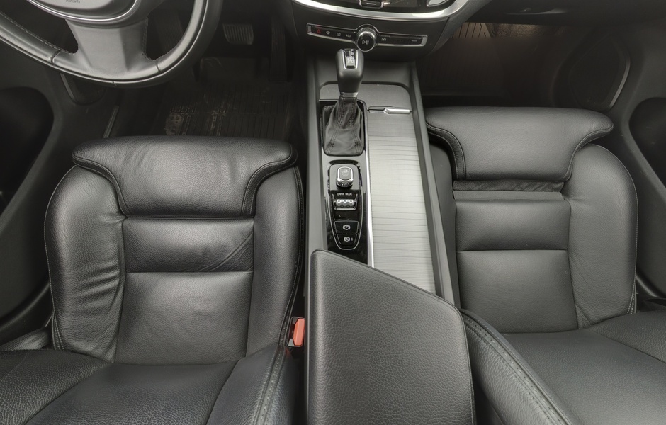 Volvo V60 Cross Country vaihtoauto