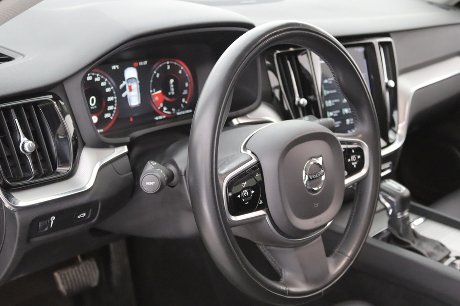 Volvo V60 Cross Country vaihtoauto