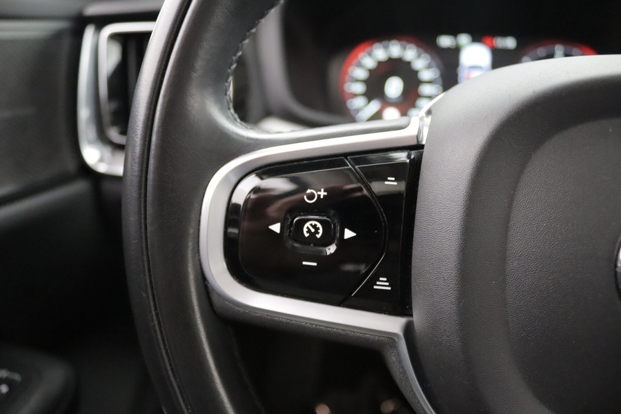 Volvo V60 Cross Country vaihtoauto