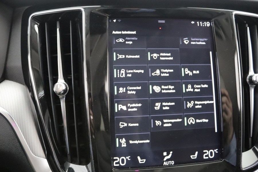 Volvo V60 Cross Country vaihtoauto