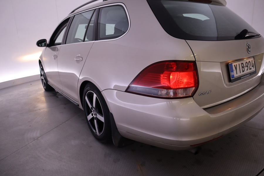 Volkswagen Golf vaihtoauto