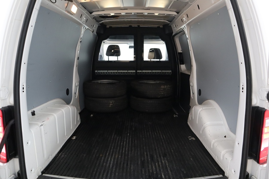 Volkswagen Caddy Maxi vaihtoauto