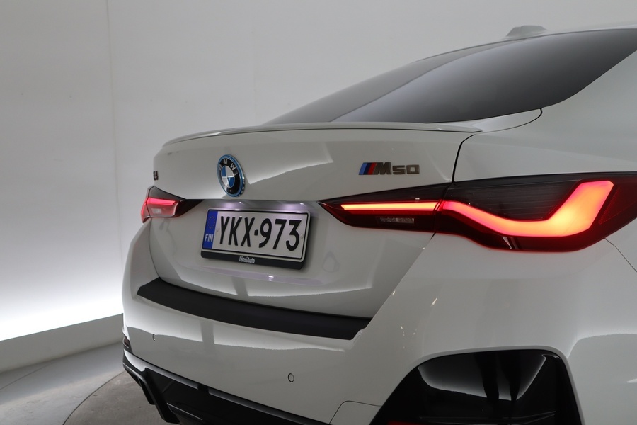 BMW i4 M50 vaihtoauto
