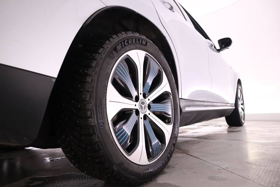 Mercedes-Benz EQC vaihtoauto