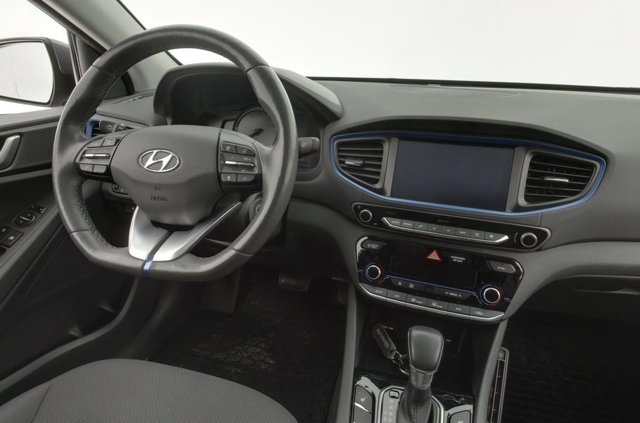 Hyundai IONIQ hybrid vaihtoauto
