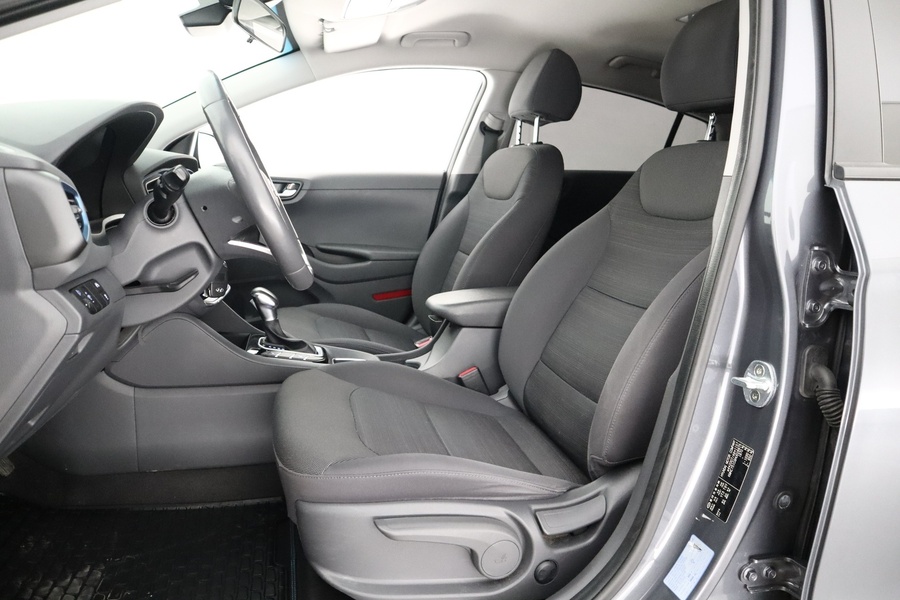 Hyundai IONIQ hybrid vaihtoauto