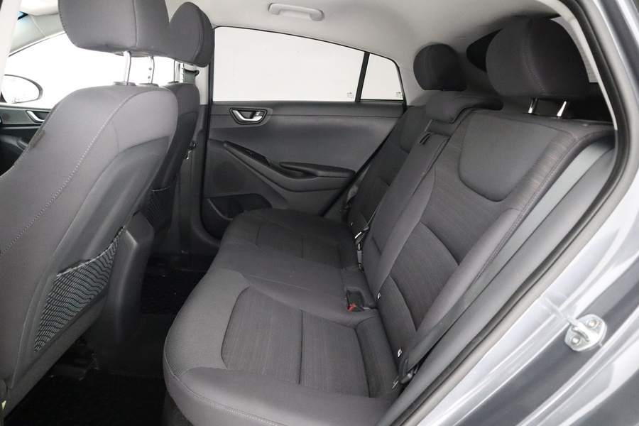 Hyundai IONIQ hybrid vaihtoauto