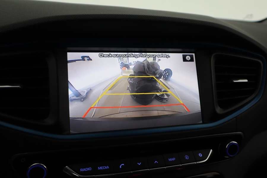 Hyundai IONIQ hybrid vaihtoauto