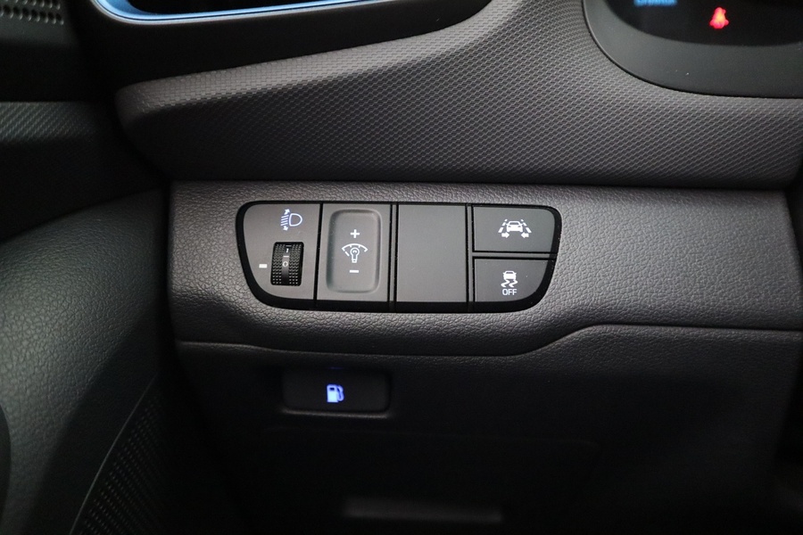 Hyundai IONIQ hybrid vaihtoauto