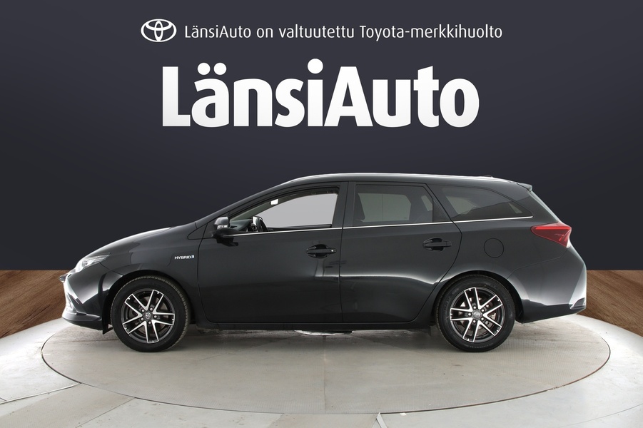 Toyota Auris vaihtoauto