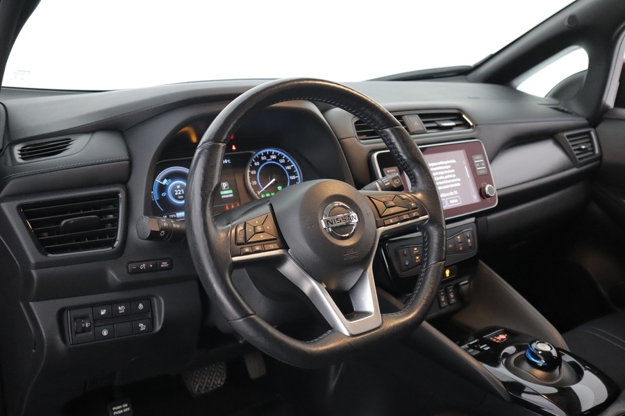 Nissan Leaf vaihtoauto