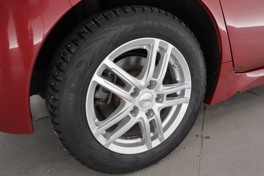 Nissan Leaf vaihtoauto