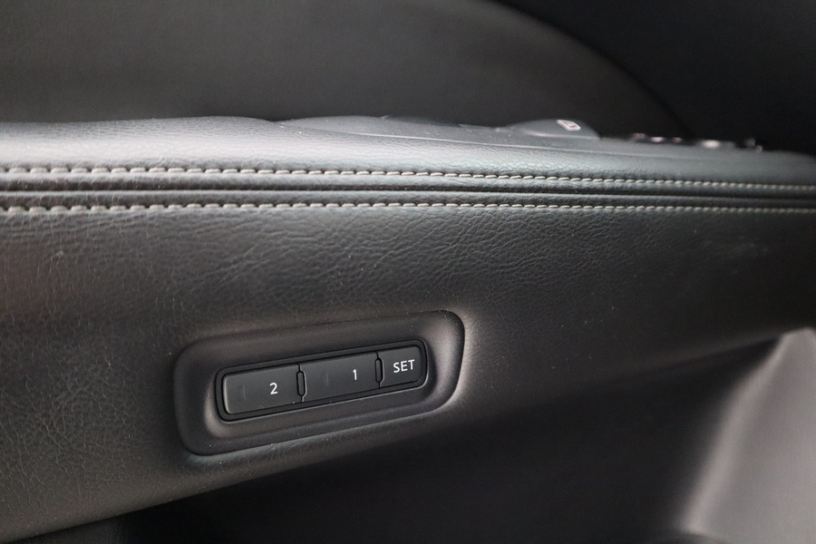 Nissan Pathfinder vaihtoauto