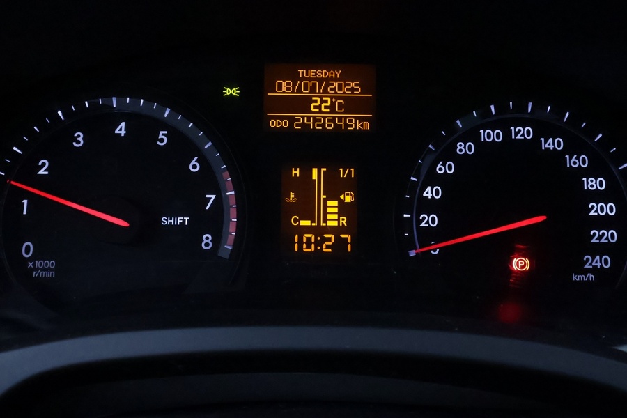 Toyota Avensis vaihtoauto