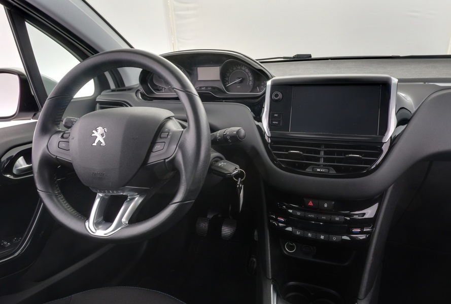 Peugeot 208 vaihtoauto