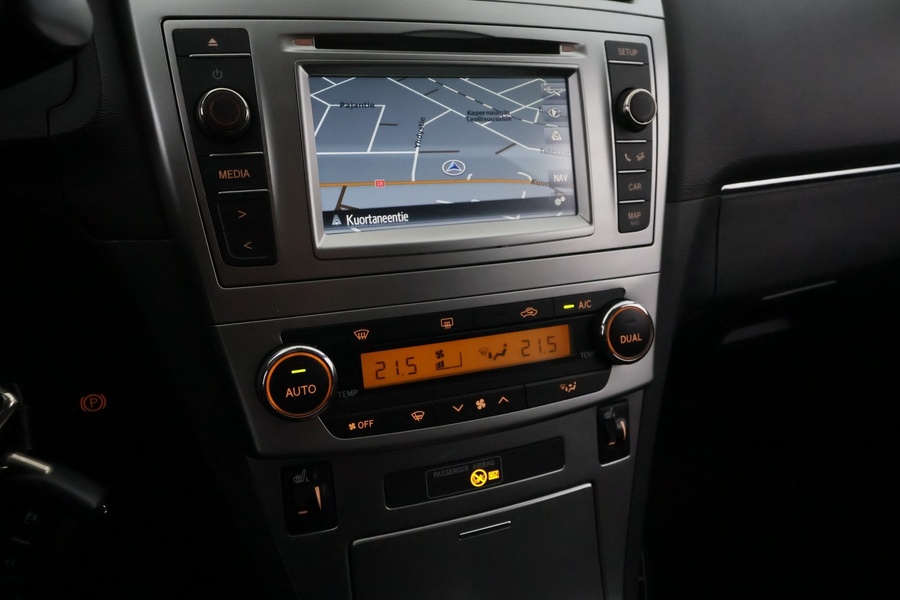 Toyota Avensis vaihtoauto