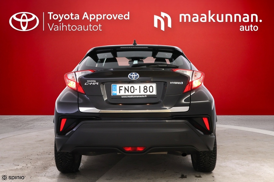 Toyota C-HR vaihtoauto