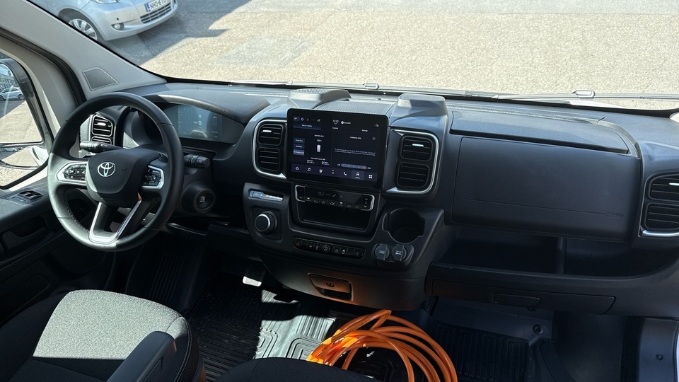 Toyota Proace MAX vaihtoauto