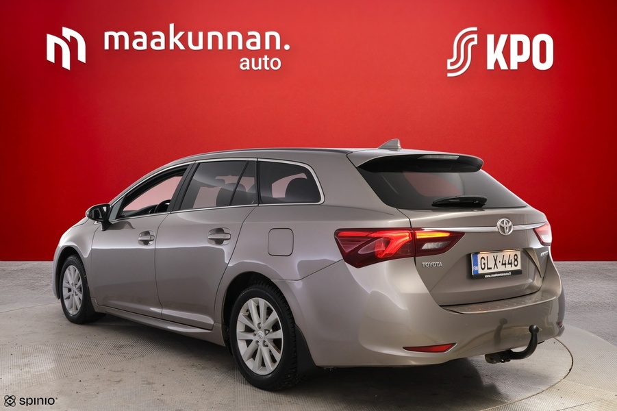 Toyota Avensis vaihtoauto