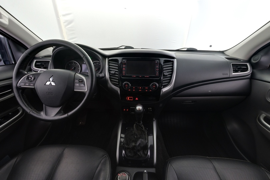 Mitsubishi L200 vaihtoauto