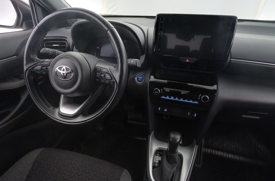 Toyota Yaris Cross vaihtoauto