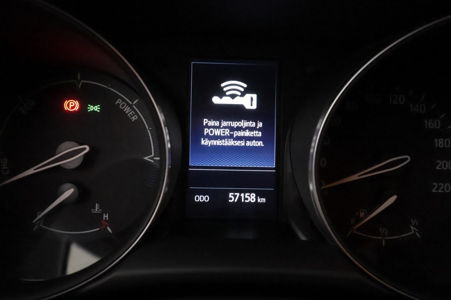 Toyota C-HR vaihtoauto