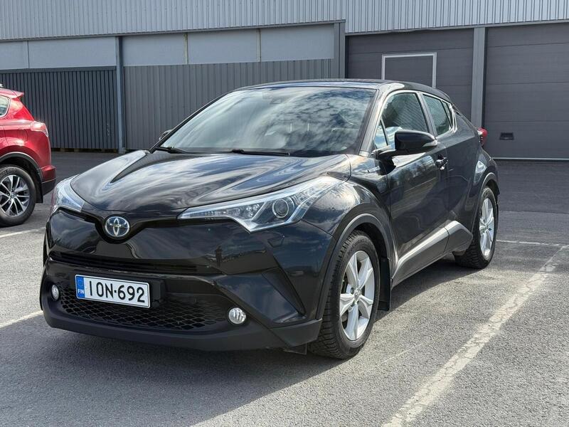 Toyota C-HR vaihtoauto