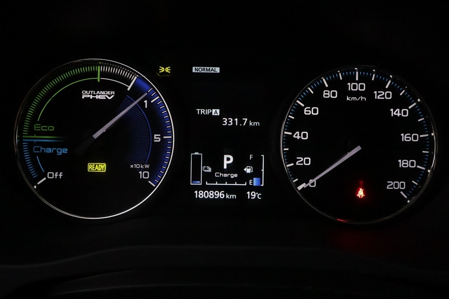 Mitsubishi Outlander PHEV vaihtoauto