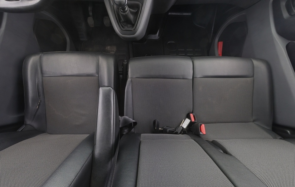 Opel Vivaro vaihtoauto