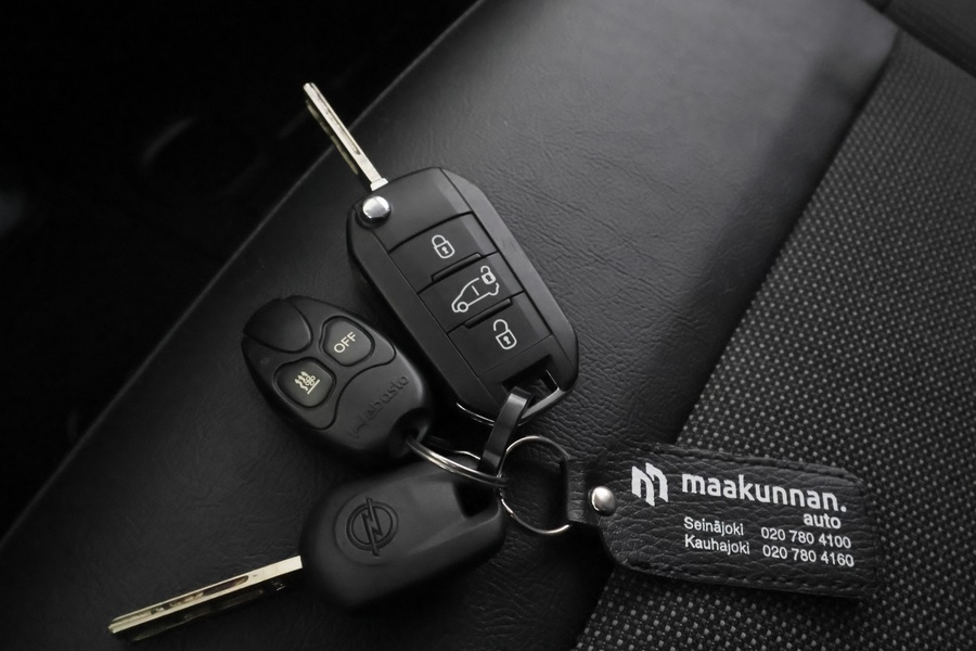 Opel Vivaro vaihtoauto