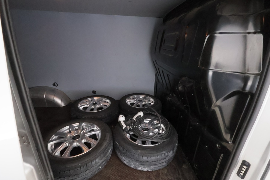 Maxus e-Deliver 3 vaihtoauto