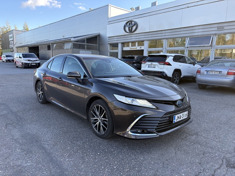 Toyota Camry vaihtoauto