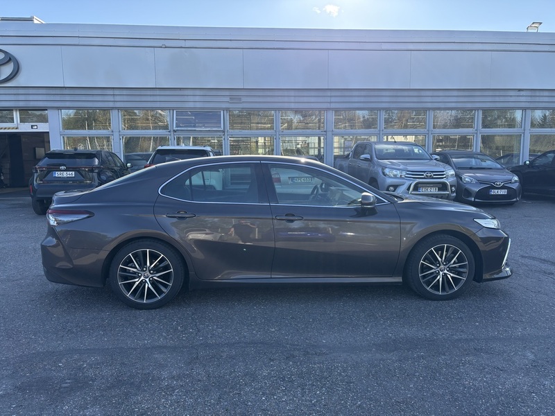 Toyota Camry vaihtoauto