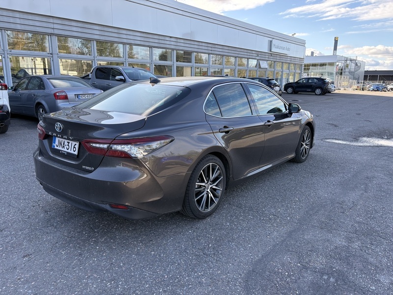 Toyota Camry vaihtoauto