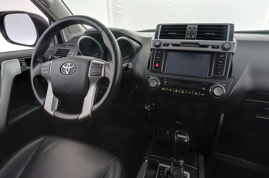 Toyota Land Cruiser vaihtoauto