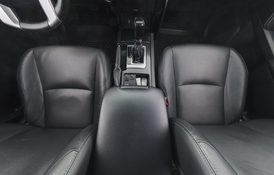 Toyota Land Cruiser vaihtoauto