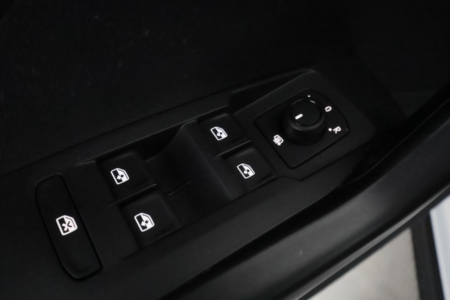 Volkswagen T-Cross vaihtoauto