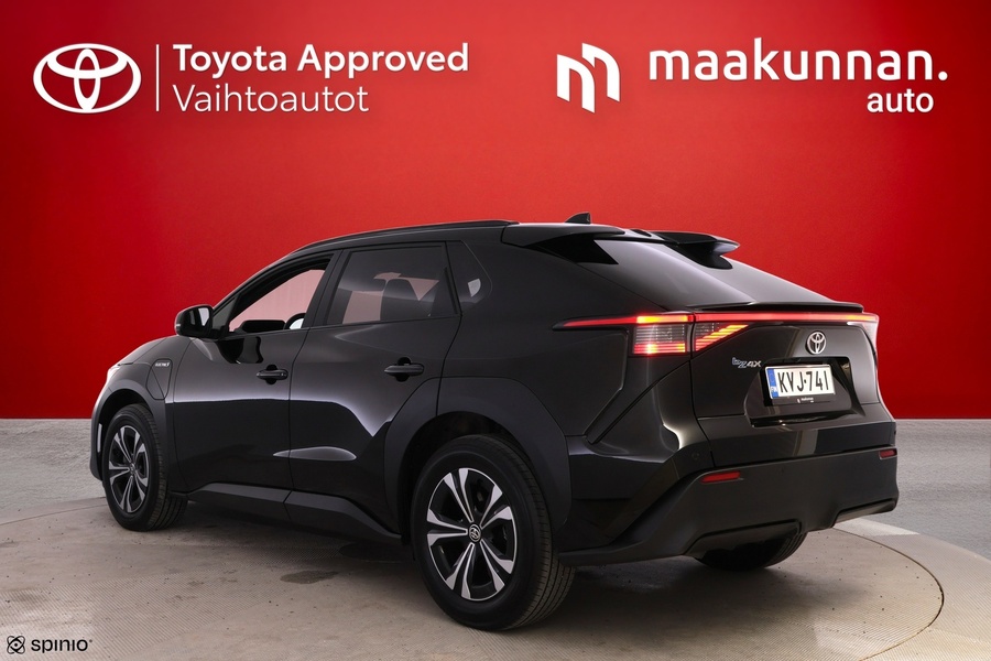 Toyota bZ4X vaihtoauto