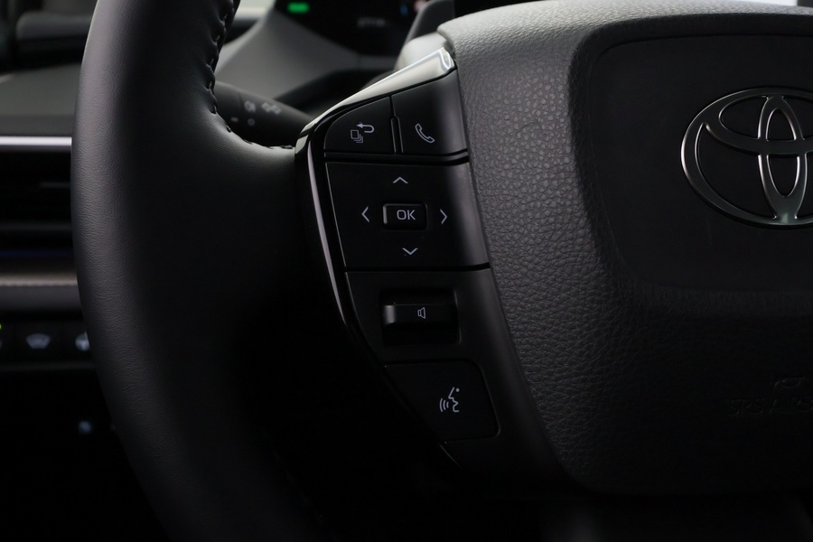 Toyota Prius Plug-in vaihtoauto