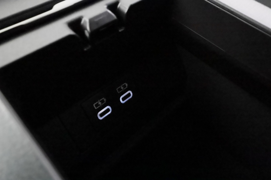 Toyota Prius Plug-in vaihtoauto