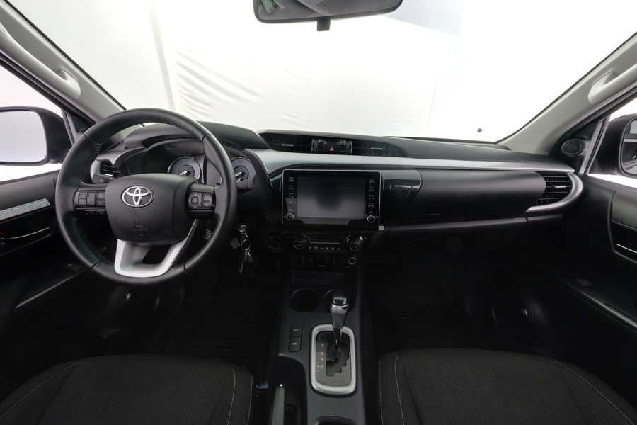 Toyota Hilux vaihtoauto