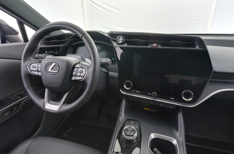 Lexus RZ vaihtoauto