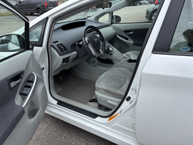 Toyota Prius vaihtoauto