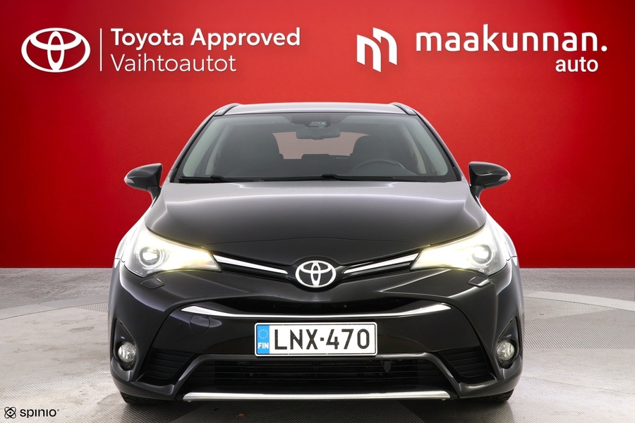 Toyota Avensis vaihtoauto