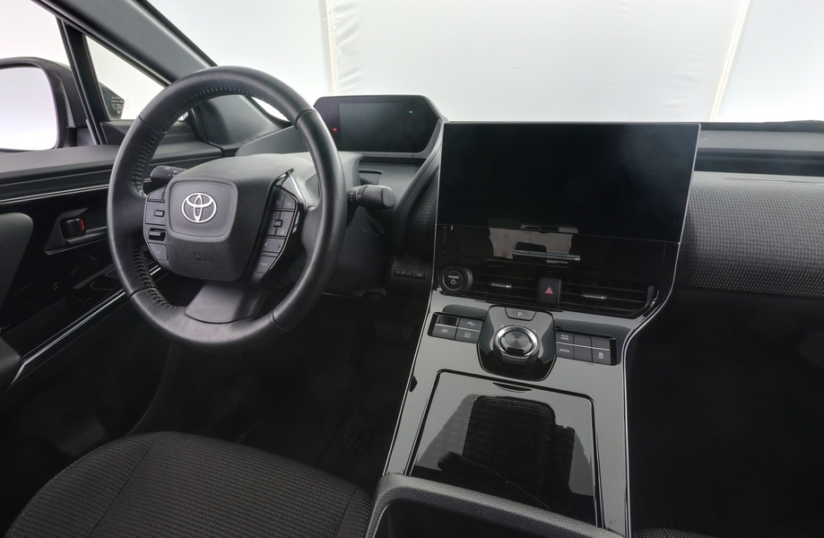 Toyota bZ4X vaihtoauto